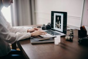 6 Tools Terbaik Penunjang Internet Marketer Kerja Dari Rumah